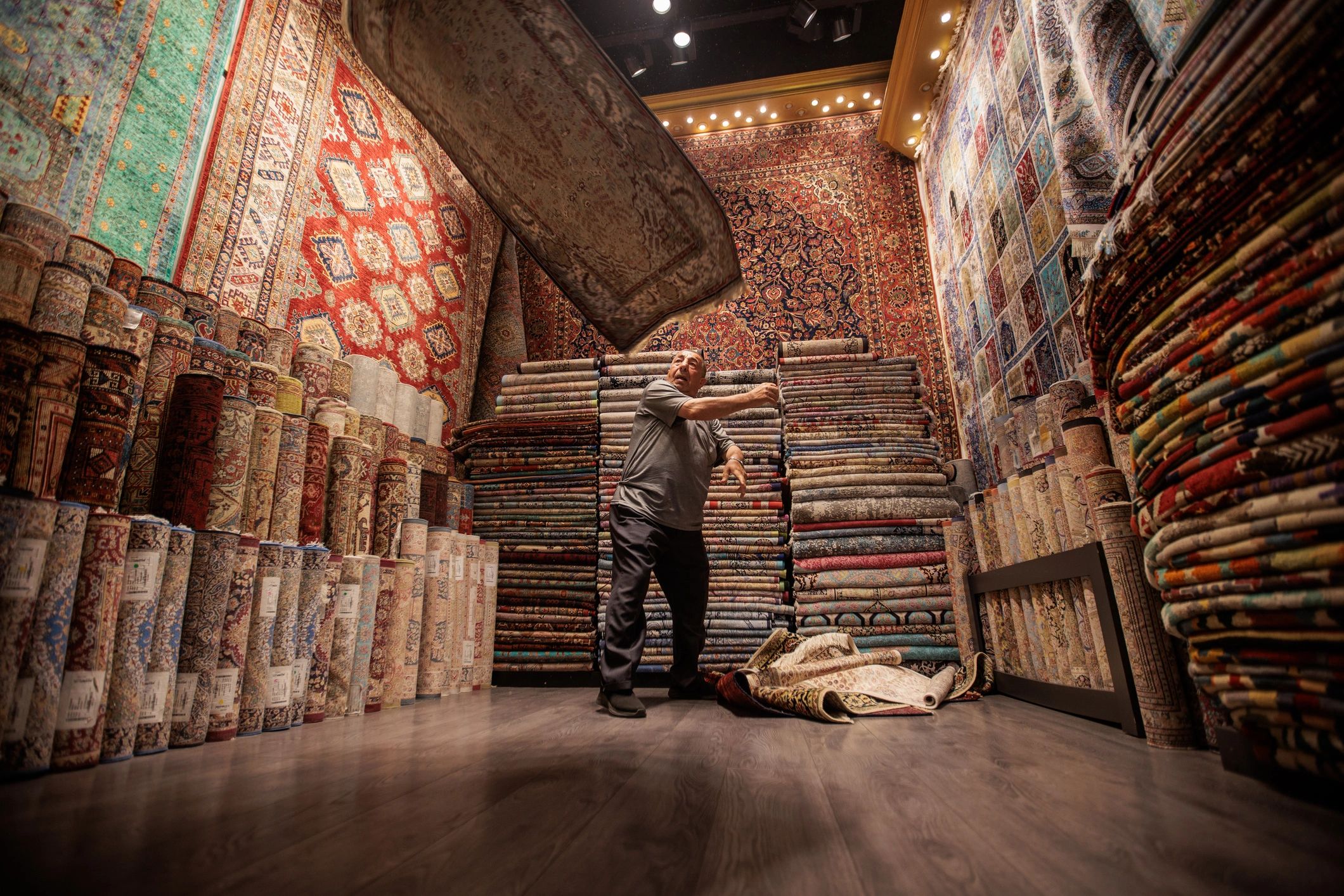 exclusive fine rugs display